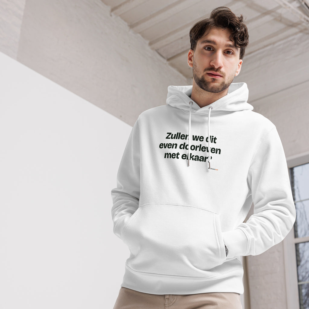 Zullen we dit even doorleven met elkaar? – hoodie wit, gedragen door een man