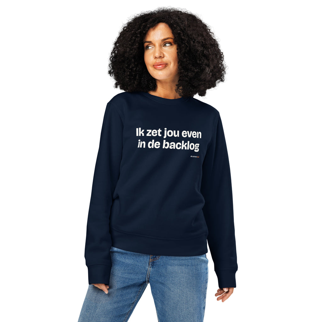 Ik zet jou even in de backlog – sweater navy, gedragen door een vrouw