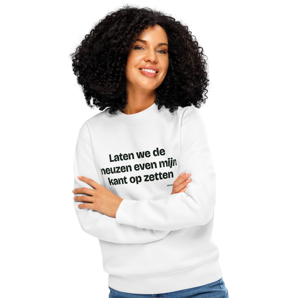 Laten we de neuzen even mijn kant op zetten – sweater wit, gedragen door een vrouw